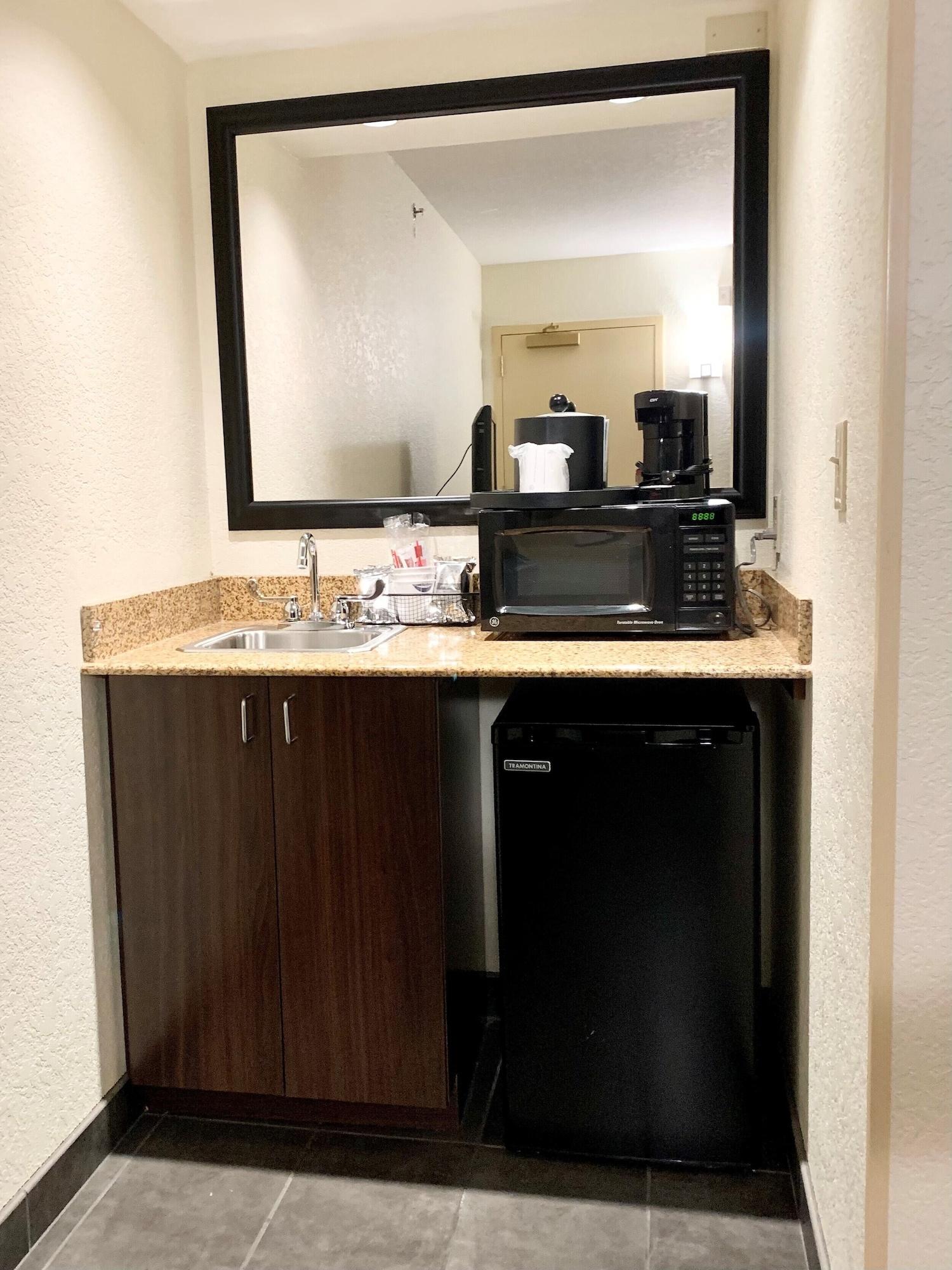Hampton Inn Champaign/Urbana Экстерьер фото