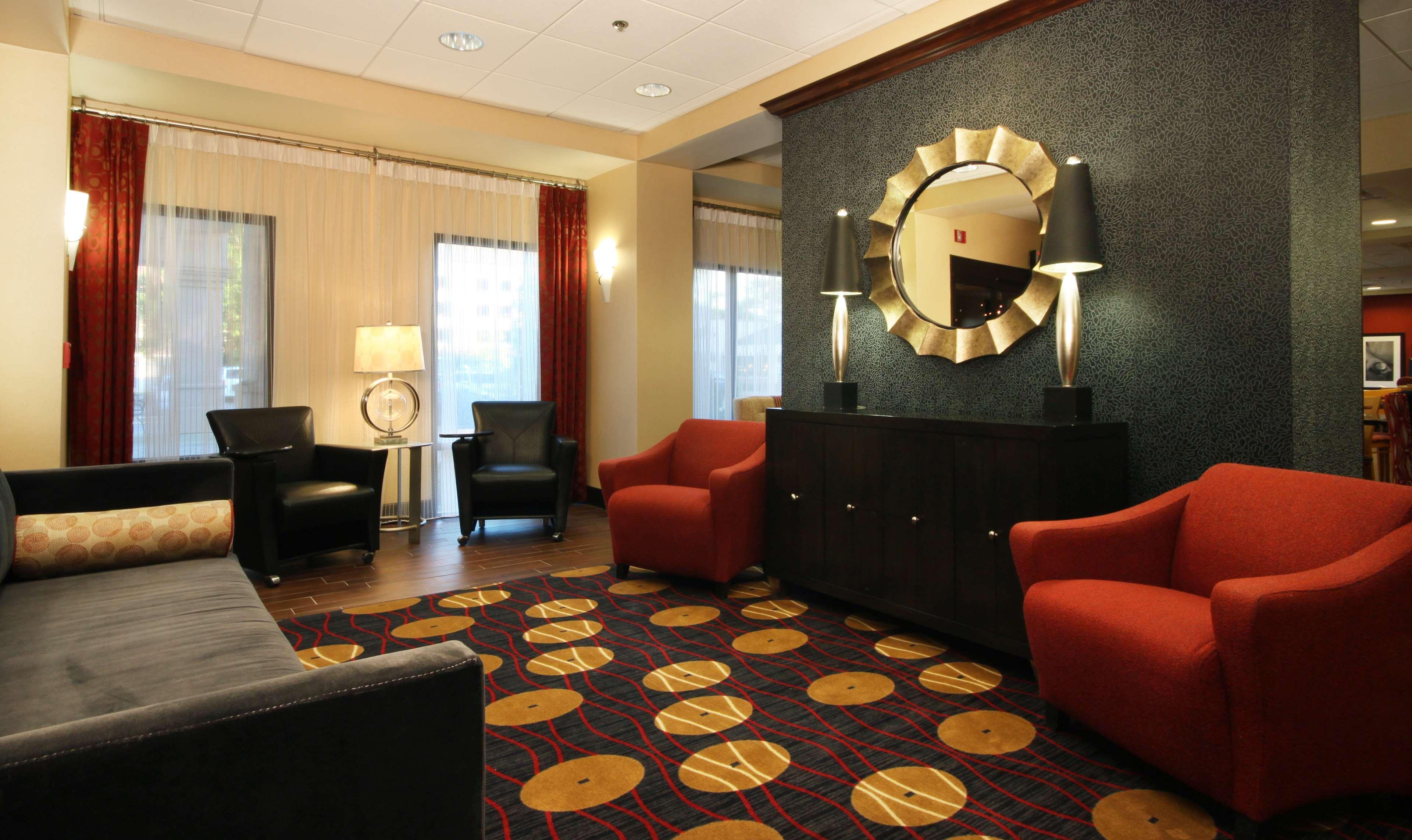 Hampton Inn Champaign/Urbana Экстерьер фото