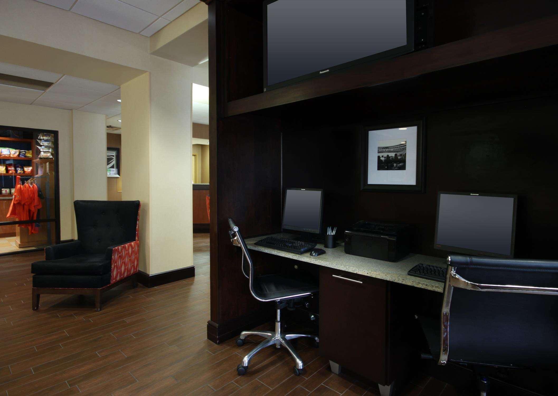 Hampton Inn Champaign/Urbana Экстерьер фото