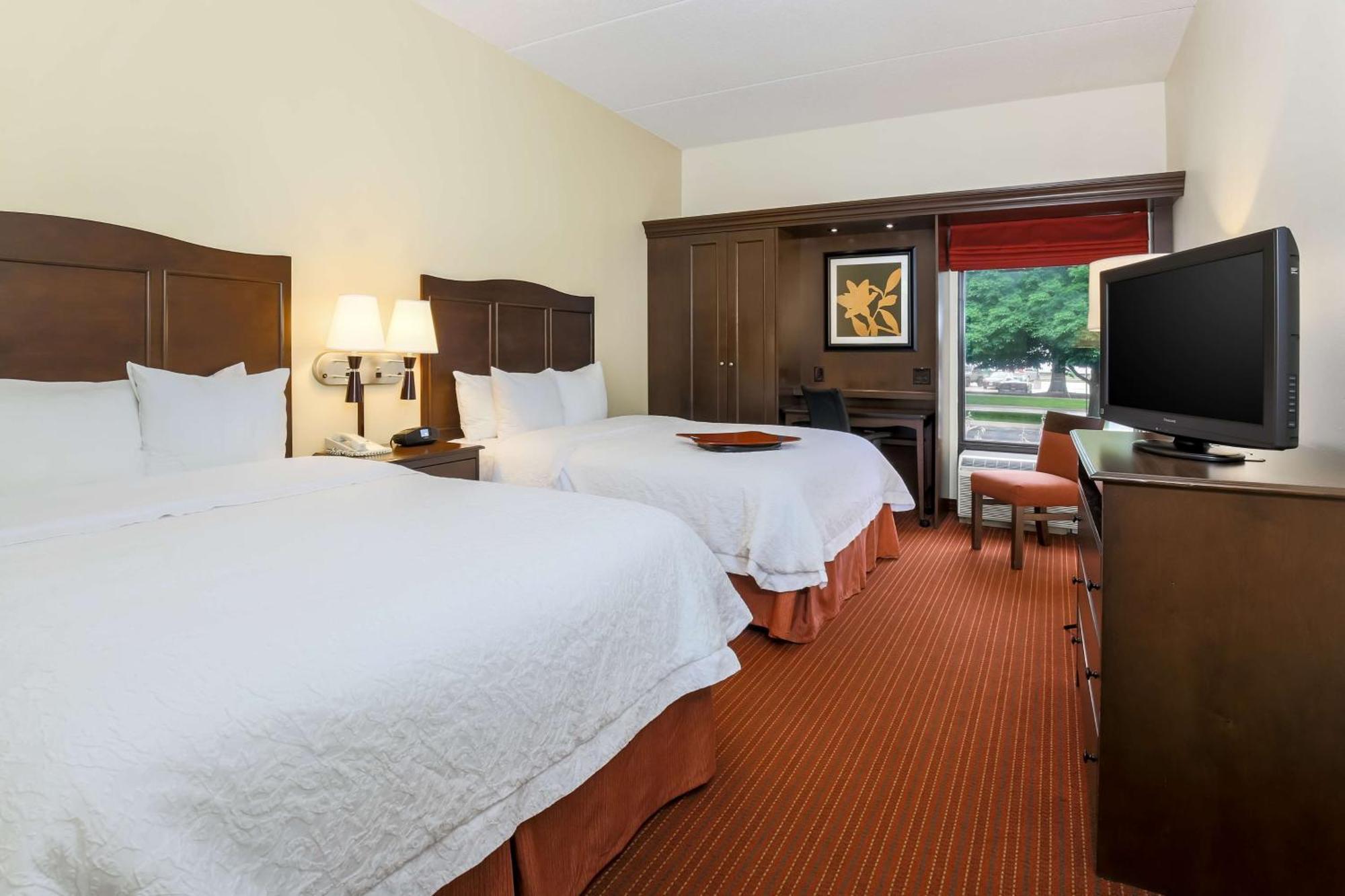 Hampton Inn Champaign/Urbana Экстерьер фото