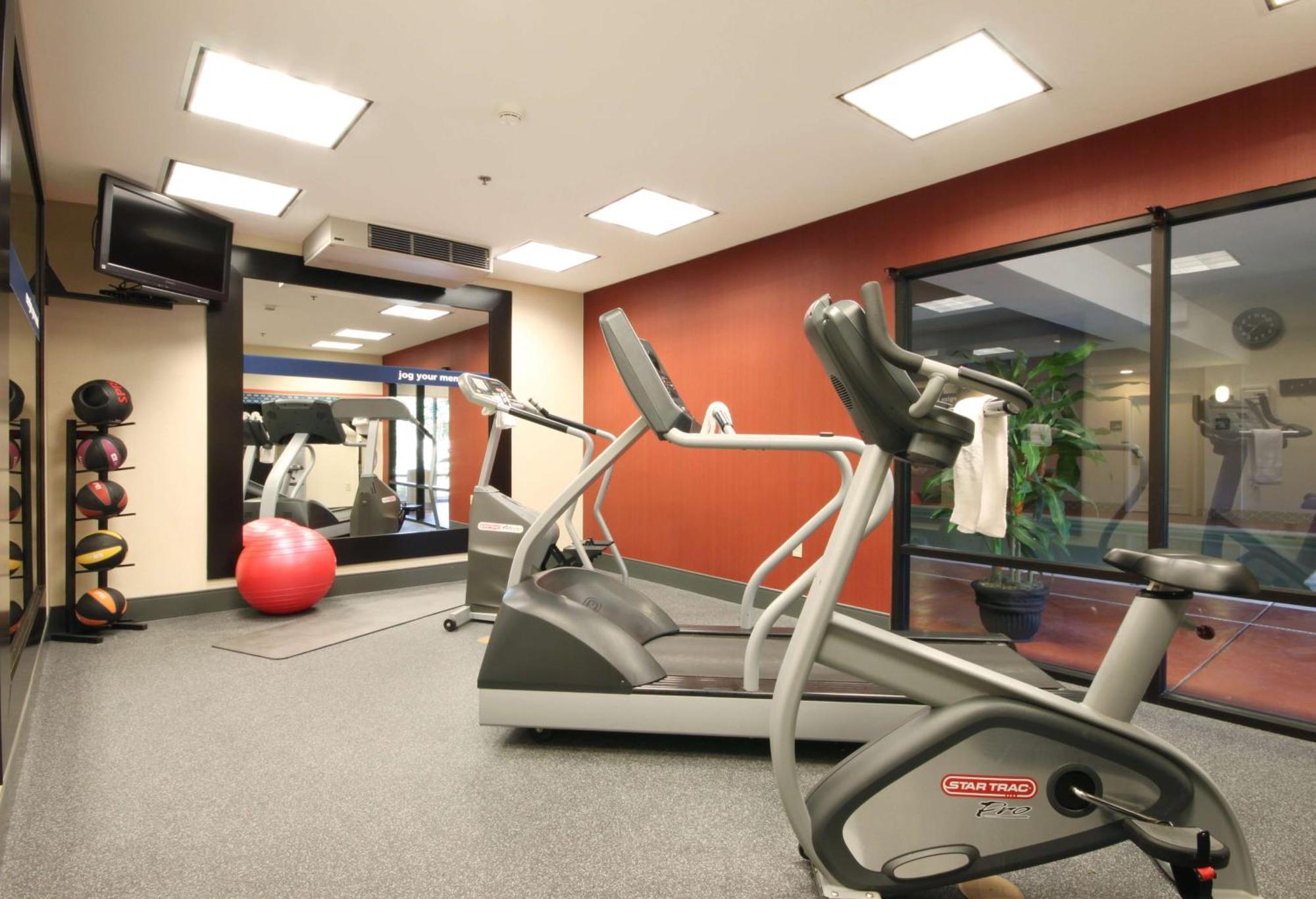 Hampton Inn Champaign/Urbana Экстерьер фото