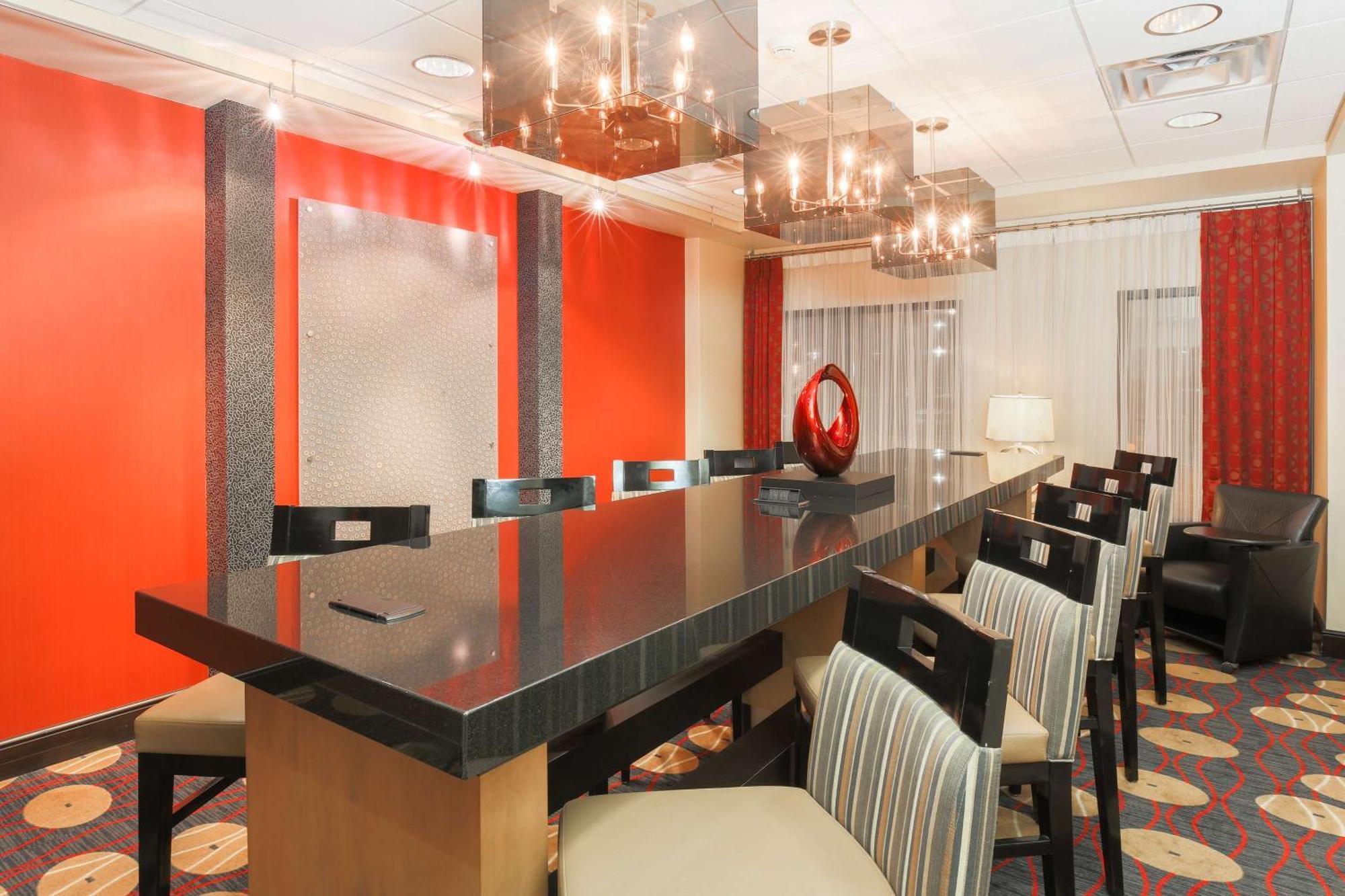Hampton Inn Champaign/Urbana Экстерьер фото