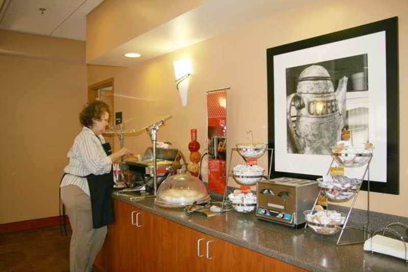 Hampton Inn Champaign/Urbana Ресторан фото