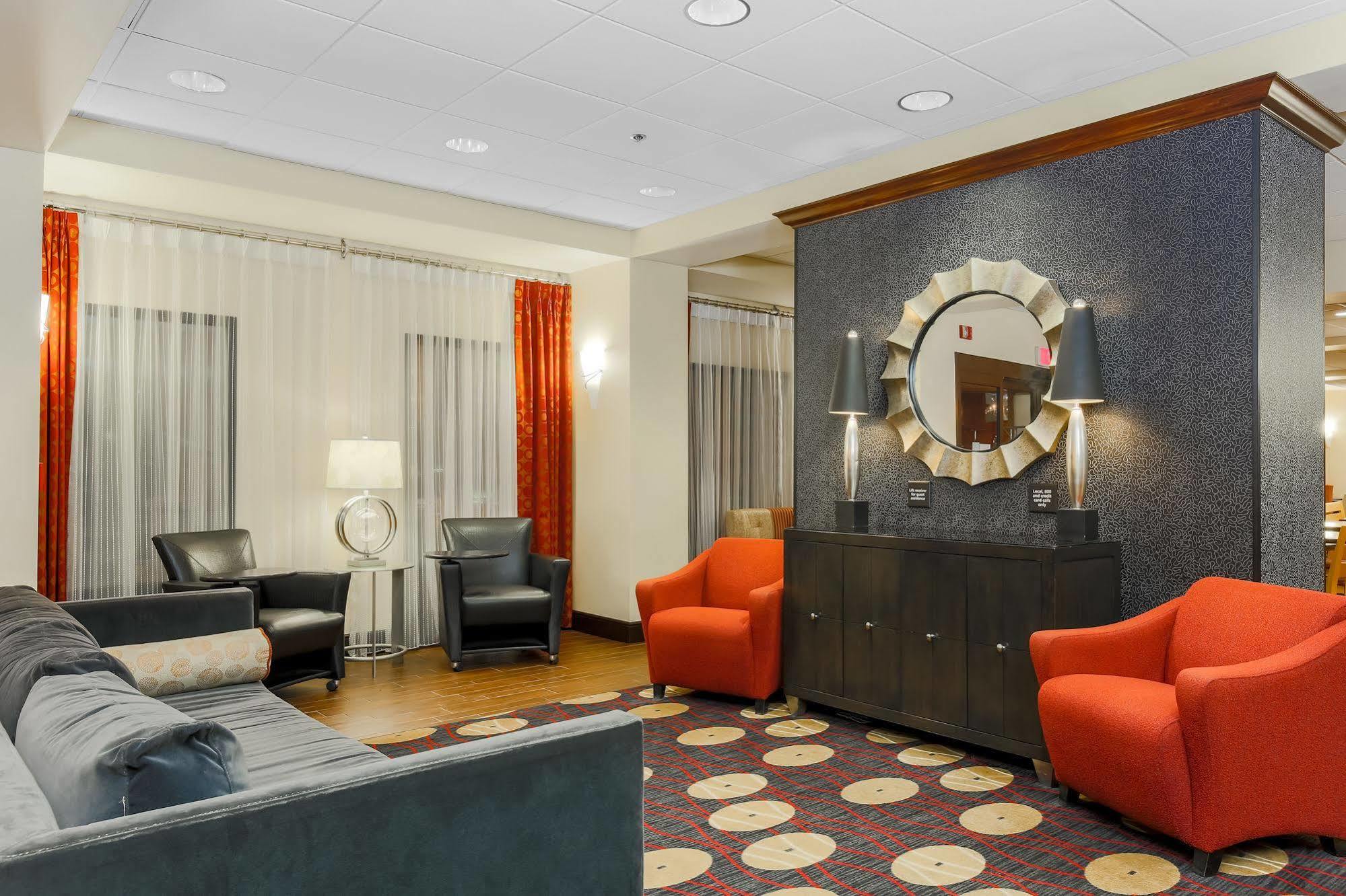 Hampton Inn Champaign/Urbana Экстерьер фото